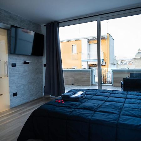 Casa Con Veranda E Idromassaggio Barletta Exterior foto
